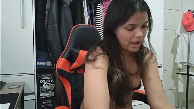 Snapshot of bombomepimenta chatting on 01.16.25 bombomepimenta online show from 01.16.25