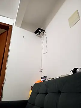 Snapshot of bombomepimenta chatting on 09.09.25 bombomepimenta online show from 09.09.25