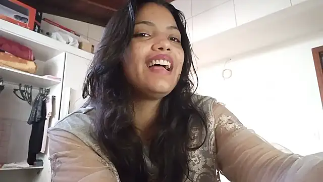 Snapshot of bombomepimenta chatting on 09.30.25 bombomepimenta online show from 09.30.25