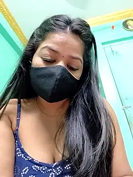 Snapshot of Monalisa_Singh chatting on 03.10.26 Monalisa Singh online show from 03.10.26