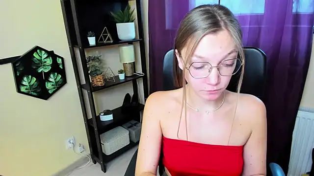 EmillyPlay online show from 01.29.25