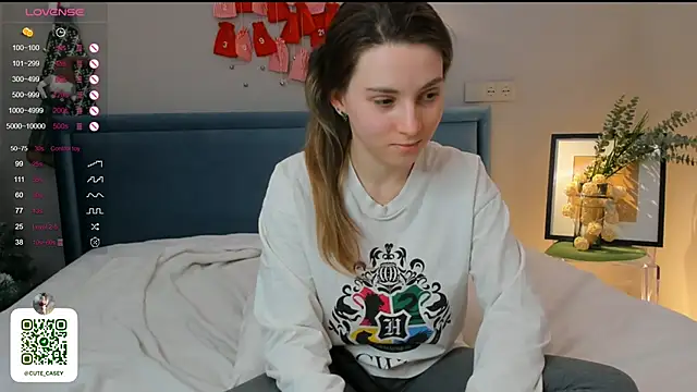 Snapshot of DonnaBurkee chatting on 01.22.25 DonnaBurkee online show from 01.22.25