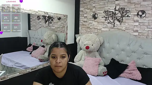 Snapshot of sia_cavad chatting on 02.07.25 sia cavad online show from 02.07.25