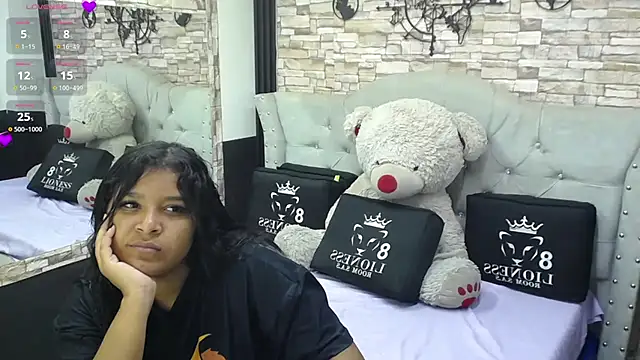 Snapshot of sia_cavad chatting on 03.03.25 sia cavad online show from 03.03.25