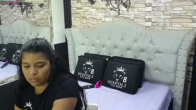 Snapshot of sia_cavad chatting on 03.11.25 sia cavad online show from 03.11.25