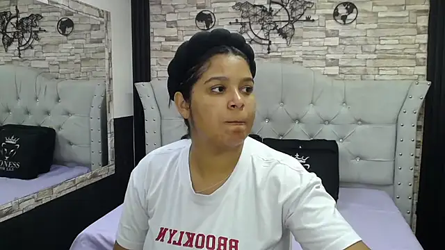 Snapshot of sia_cavad chatting on 09.09.25 sia cavad online show from 09.09.25