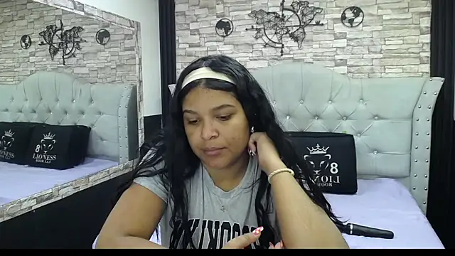 Snapshot of sia_cavad chatting on 09.27.25 sia cavad online show from 09.27.25