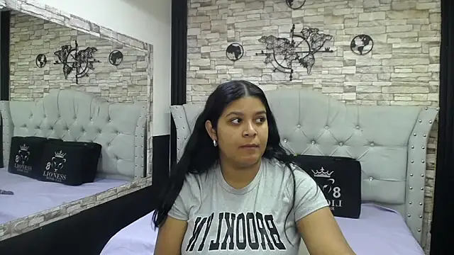 Snapshot of sia_cavad chatting on 10.25.25 sia cavad online show from 10.25.25