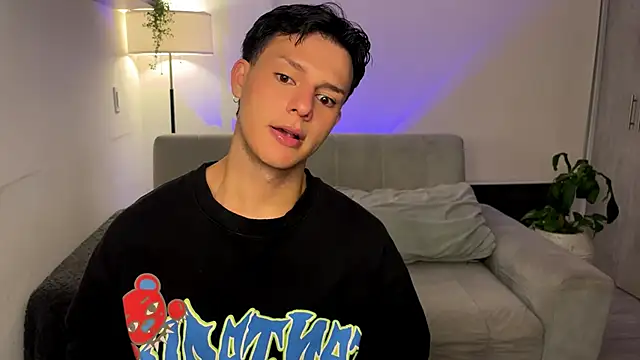 Alexxblue online show from 11.20.25