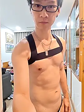 Snapshot of horny_slavedog chatting on 09.25.25 horny slavedog online show from 09.25.25