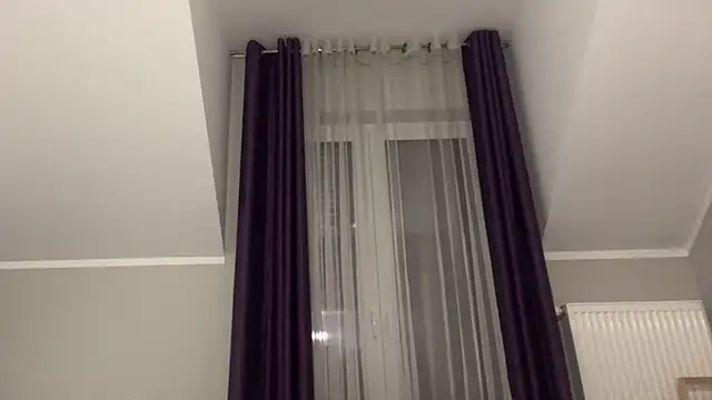 Snapshot of DESIREjenny chatting on 03.21.25 DESIREjenny online show from 03.21.25