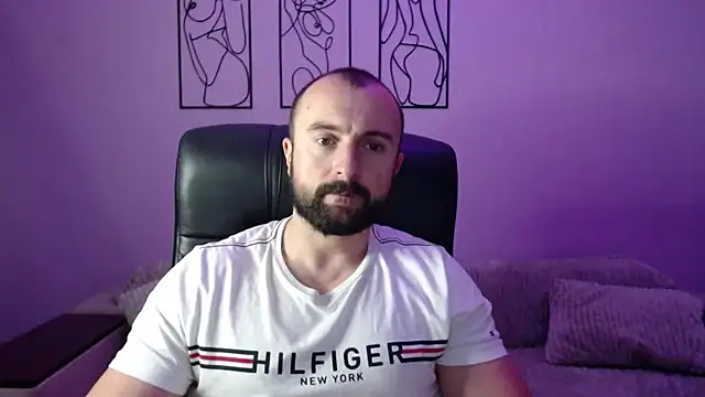 brindlefly6969 online show from 10.13.25