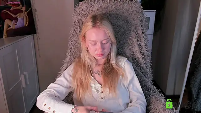 MalenaErnman online show from 10.04.25