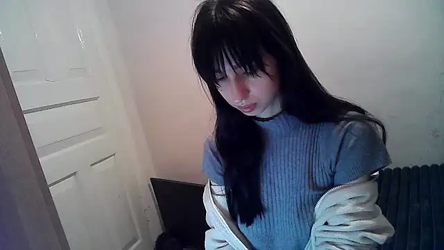 Snapshot of ElizaSwon chatting on 09.28.25 ElizaSwon online show from 09.28.25