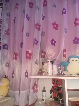 Snapshot of bonnie_moon chatting on 09.30.25 bonnie moon online show from 09.30.25