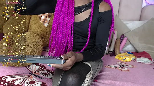 puca ebony online show from 12.12.24