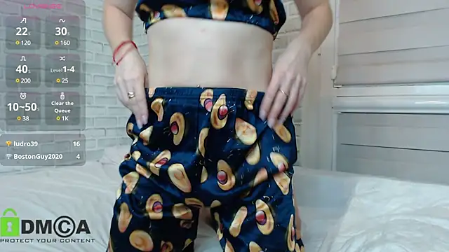 Snapshot of Eyes_Angel chatting on 03.21.25 Eyes Angel online show from 03.21.25