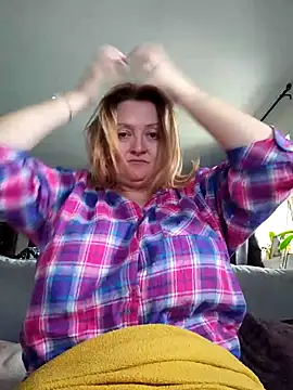 lady charlyne online show from 11.27.25