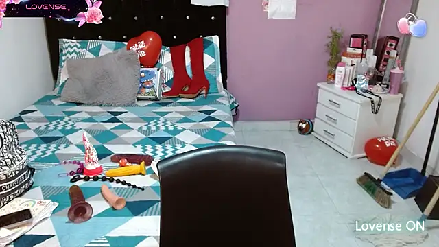 soniafuckboobs online show from 02.20.25