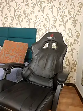 Snapshot of Michael_magno chatting on 02.14.26 Michael magno online show from 02.14.26