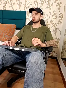 Snapshot of Michael_magno chatting on 02.16.26 Michael magno online show from 02.16.26