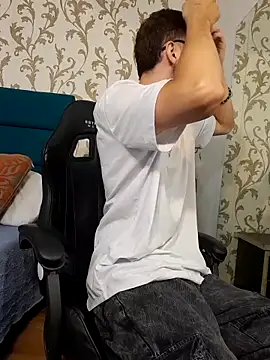 Michael magno online show from 03.31.26