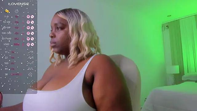 Snapshot of Rebeka_spencer chatting on 02.22.25 Rebeka spencer online show from 02.22.25