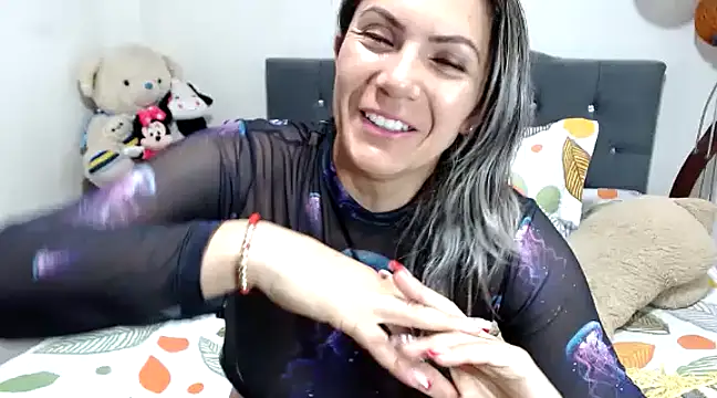 Snapshot of Chantal_hott chatting on 12.06.24 Chantal hott online show from 12.06.24