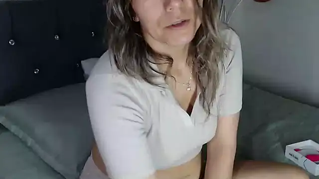 Chantal hott online show from 10.10.25