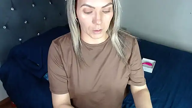 Snapshot of Chantal_hott chatting on 05.03.26 Chantal hott online show from 05.03.26