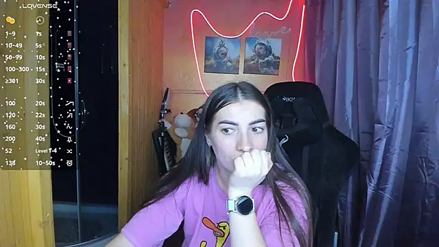 Snapshot of Fiery_Brunette_ chatting on 03.07.25 Fiery Brunette online show from 03.07.25