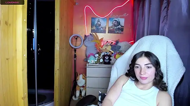 Snapshot of Fiery_Brunette_ chatting on 05.24.26 Fiery Brunette online show from 05.24.26
