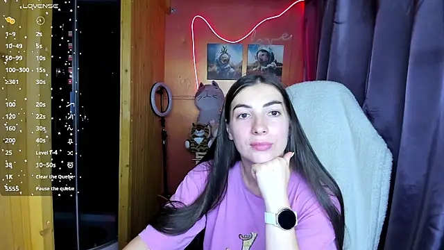 Fiery Brunette  online show from 07.23.26