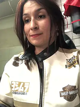 Paula382023 online show from 02.17.25