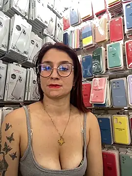 Snapshot of Paula382023 chatting on 09.29.25 Paula382023 online show from 09.29.25