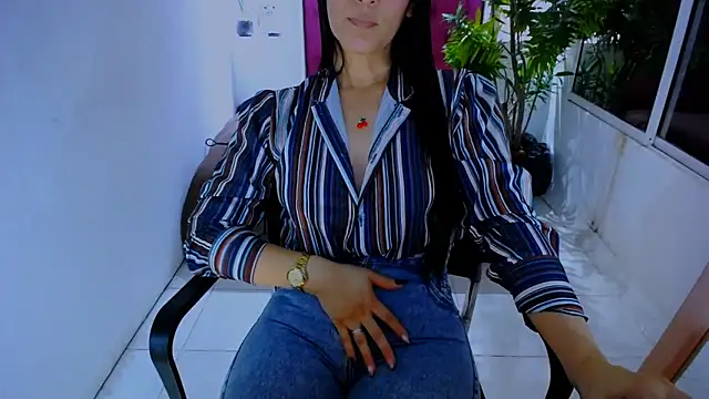 BitterMomXxx online show from 09.26.25