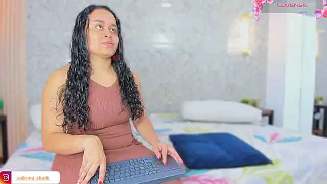 sabrina shark  online show from 12.03.25