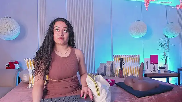 sabrina shark  online show from 03.11.26