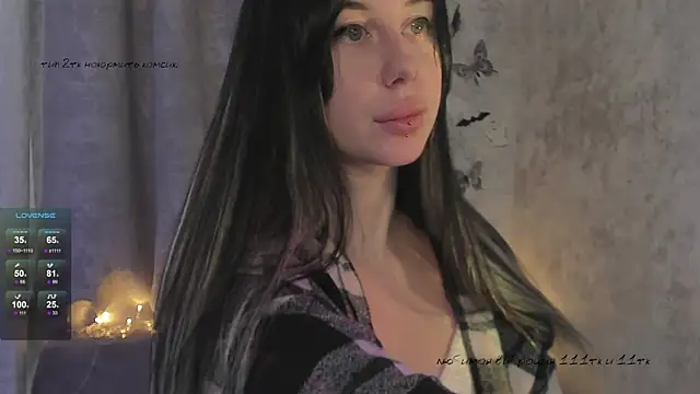 Snapshot of elena_addiction chatting on 11.07.25 elena addiction online show from 11.07.25