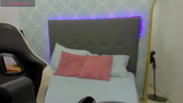 ayla13  online show from 09.27.25