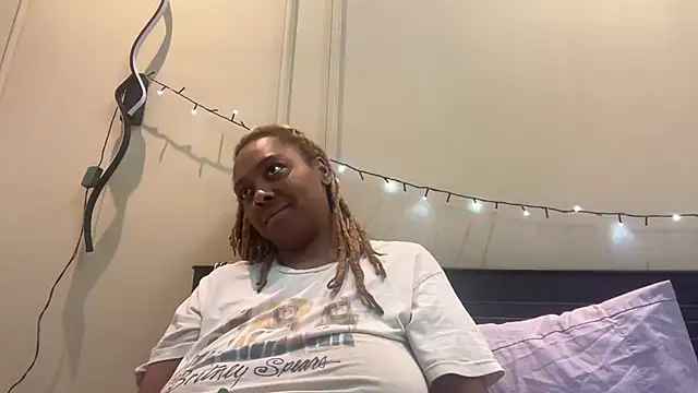 ChocolateCakeQueen online show from 01.09.25