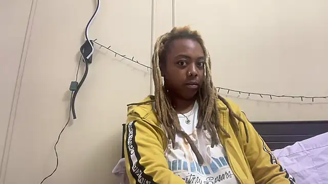 ChocolateCakeQueen online show from 01.09.25