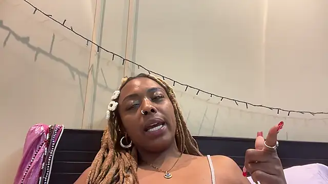 ChocolateCakeQueen online show from 01.16.25