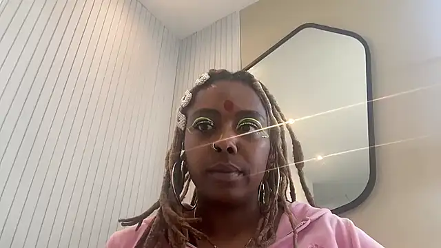 ChocolateCakeQueen online show from 01.19.25