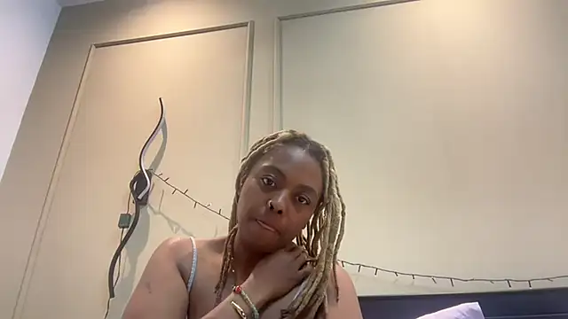 ChocolateCakeQueen online show from 01.26.25