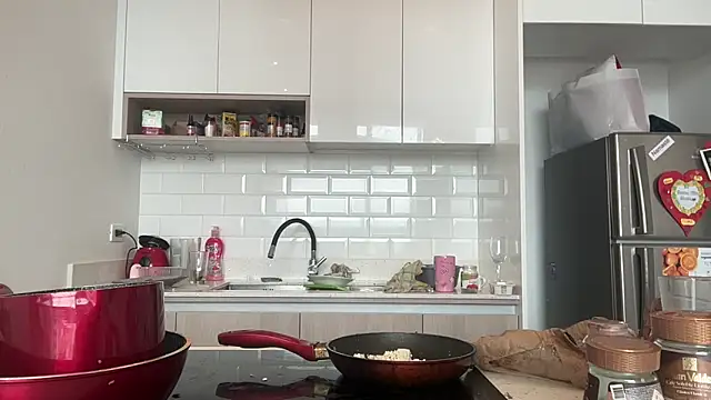 ChocolateCakeQueen online show from 01.28.25