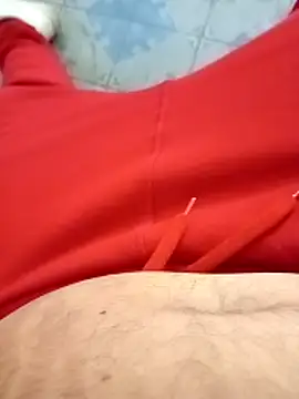 Snapshot of Mattias38 chatting on 10.18.25 Mattias38 online show from 10.18.25