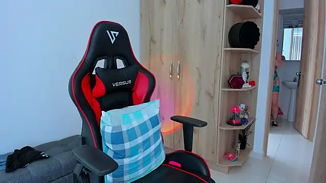  amanda seyfried19 online show from 02.17.26