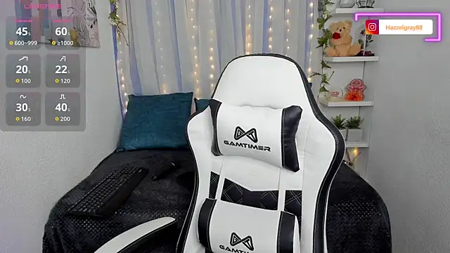 HazzelGray online show from 01.08.26