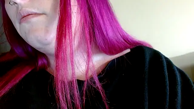 EXOTICLEXXXI online show from 12.18.25